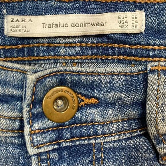 Zara Trafaluc Denimwear Jeans, Size 4 - Picture 4 of 6